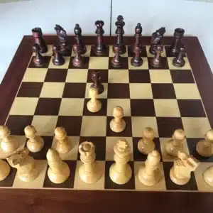 apertura del peón dama en ajedrez