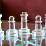 piezas de ajedrez de cristal