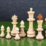 piezas de ajedrez de piedra blancas